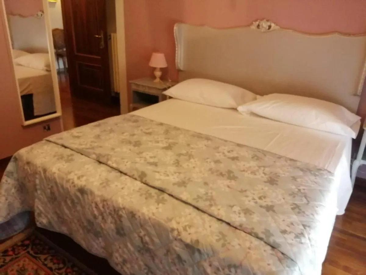 Sopra Le Poste Bed and Breakfast Arezzo 0*,  Italië